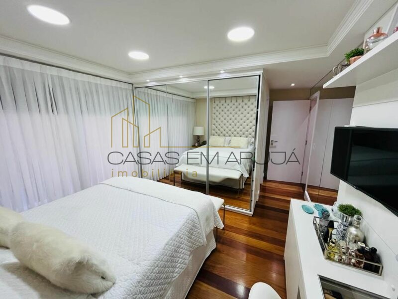 Casa a venda no Condomínio Aruja 5 - 4 suites, mobiliada - CEA-00037