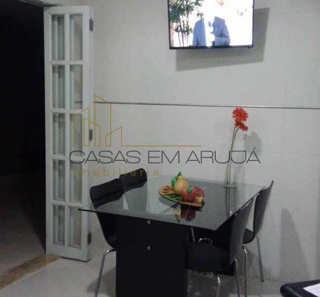 Casa à venda no Condomínio Áruja 5 - 4 Dormitórios - CEA-00038