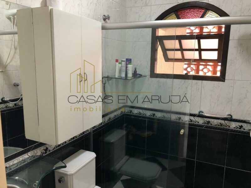 Casa à Venda em Arujamérica - 4 Quartos - CEA-00044