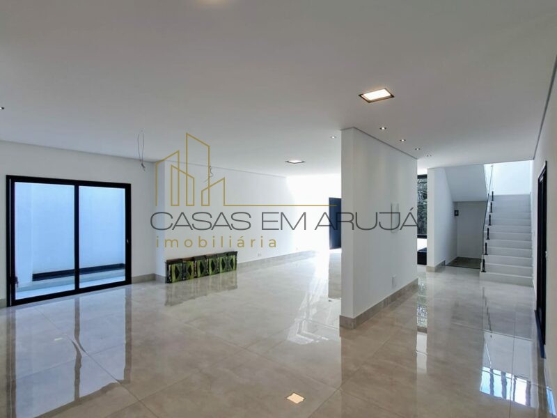 Casa a Venda no Condominio Verdes Lagos - 5 Suítes - CEA - 00073