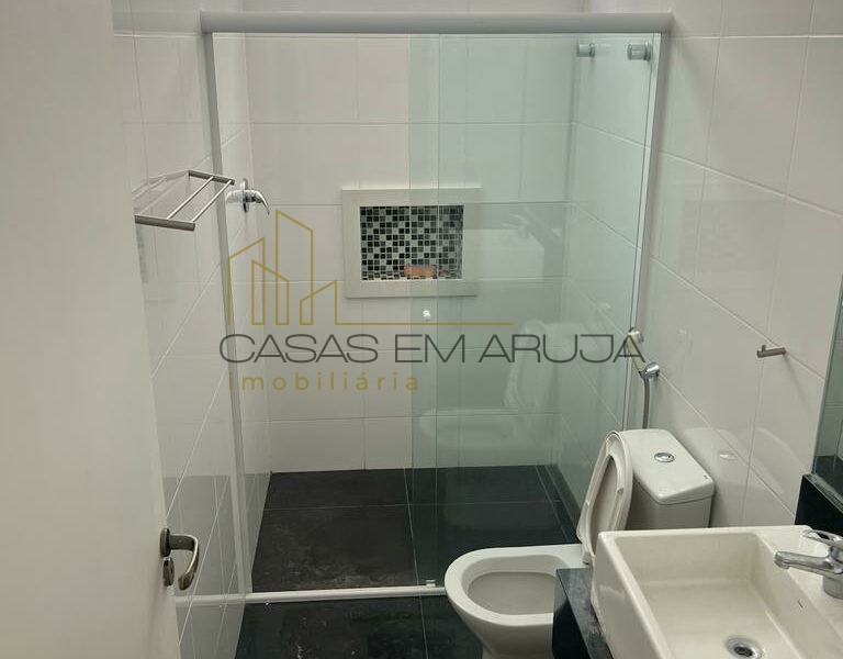 Casa a Venda no Aruã Eco Park em Mogi das Cruzes - 4 Suites - CEA-00076