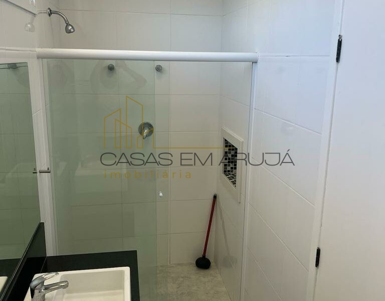 Casa a Venda no Aruã Eco Park em Mogi das Cruzes - 4 Suites - CEA-00076