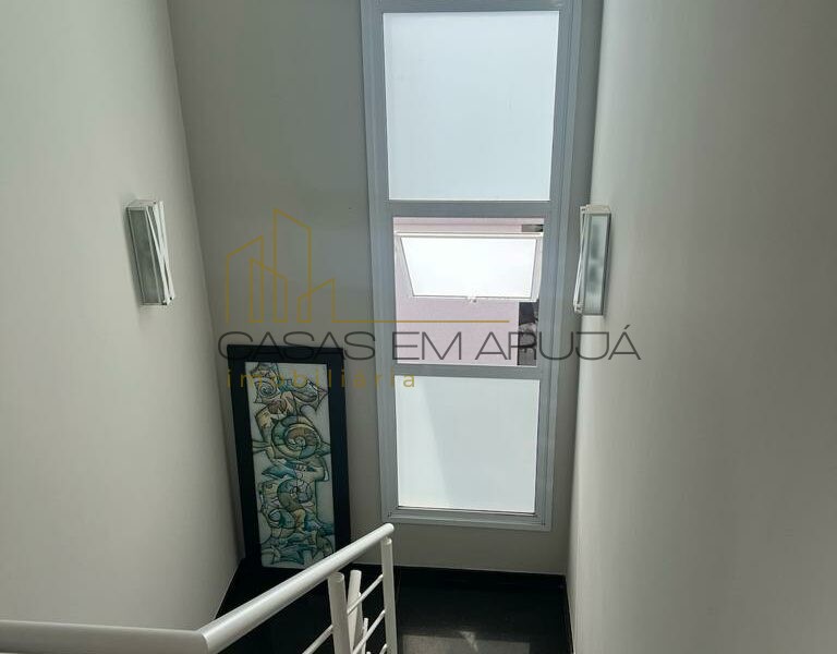 Casa a Venda no Aruã Eco Park em Mogi das Cruzes - 4 Suites - CEA-00076