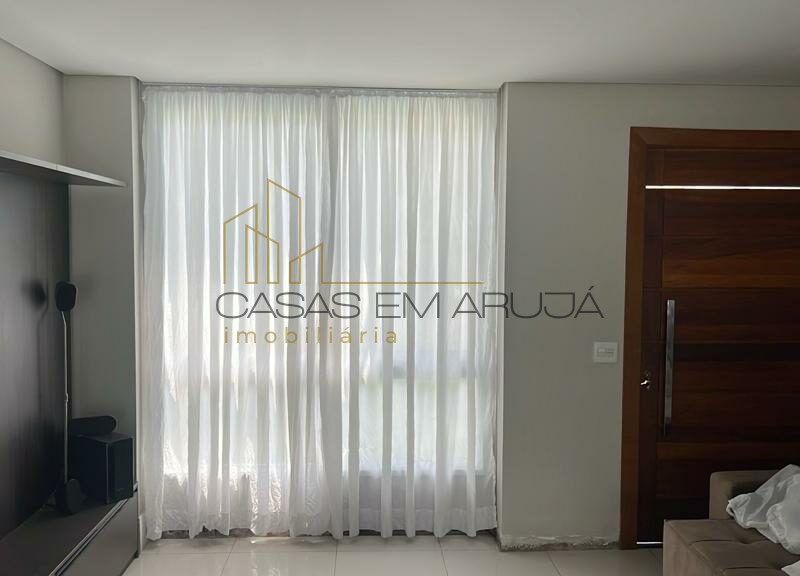 Casa a Venda no Aruã Eco Park em Mogi das Cruzes - 4 Suites - CEA-00076