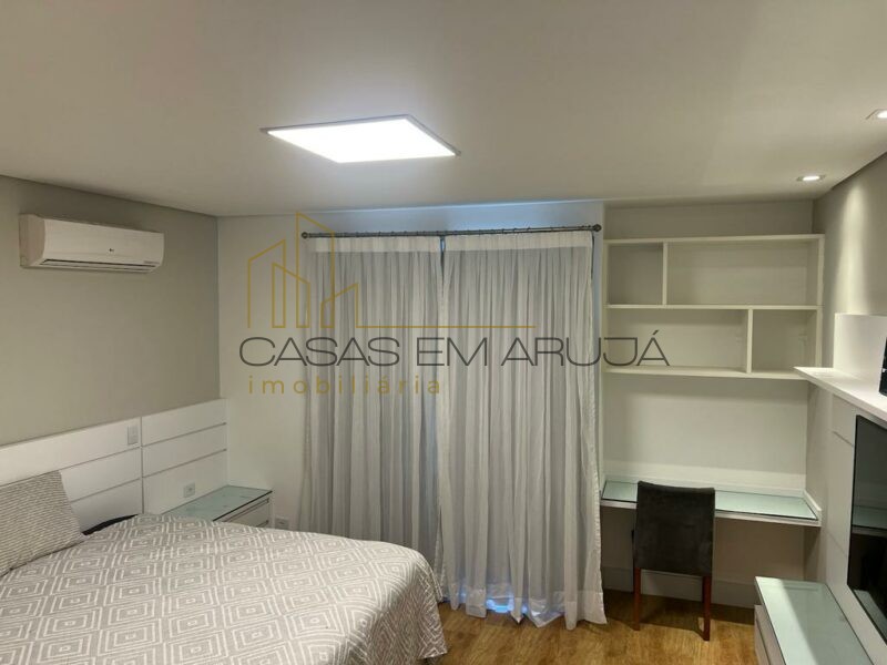 Casa a Venda no Aruã Eco Park em Mogi das Cruzes - 4 Suites - CEA-00076