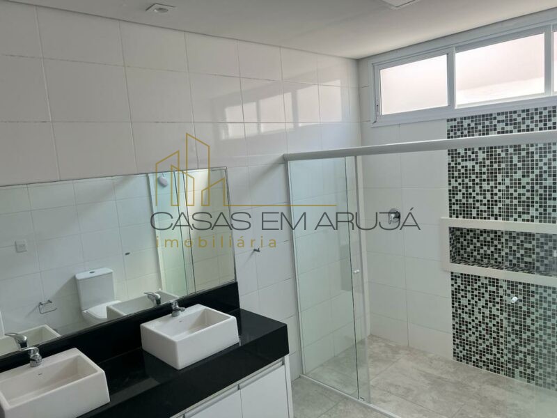 Casa a Venda no Aruã Eco Park em Mogi das Cruzes - 4 Suites - CEA-00076