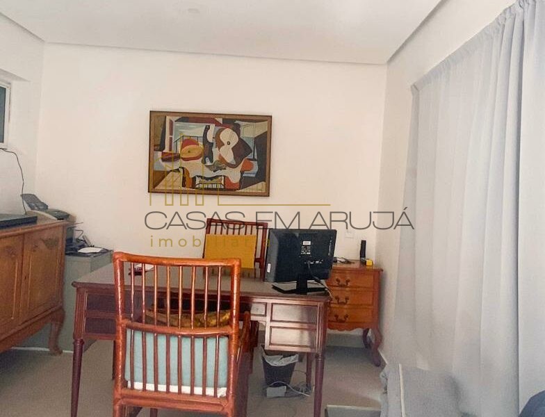 Casa a Venda no Condomínio Arujá 5 - 4 Suítes - CEA - 00090