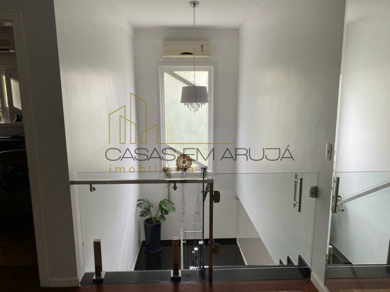 Casa a Venda no Condomínio Arujá 5 - 5 Suites - CEA-00097