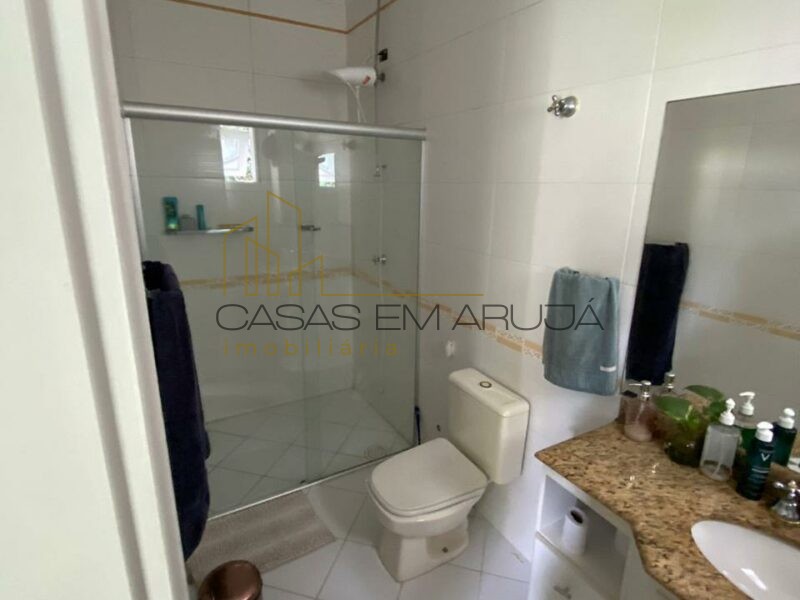 Casa a Venda no Condomínio Arujá 5 - 5 Suites - CEA-00097