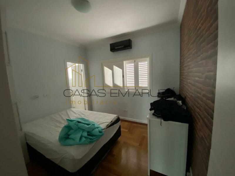 Casa a Venda no Condomínio Arujá 5 - 5 Suites - CEA-00097