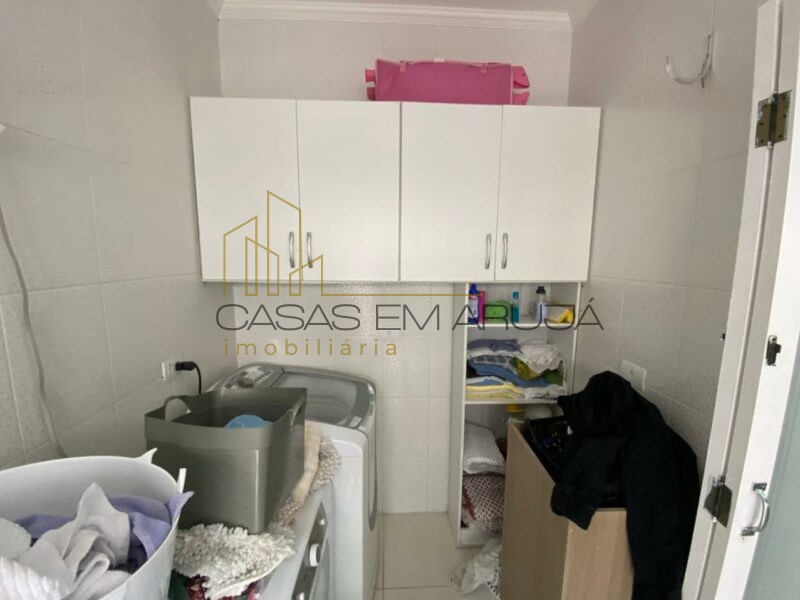 Casa a Venda no Condomínio Arujá 5 - 5 Suites - CEA-00097