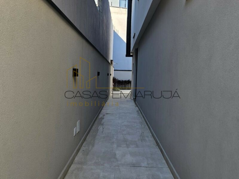 Casa a Venda no Condomínio Real Park - 4 Suites - CEA-00093