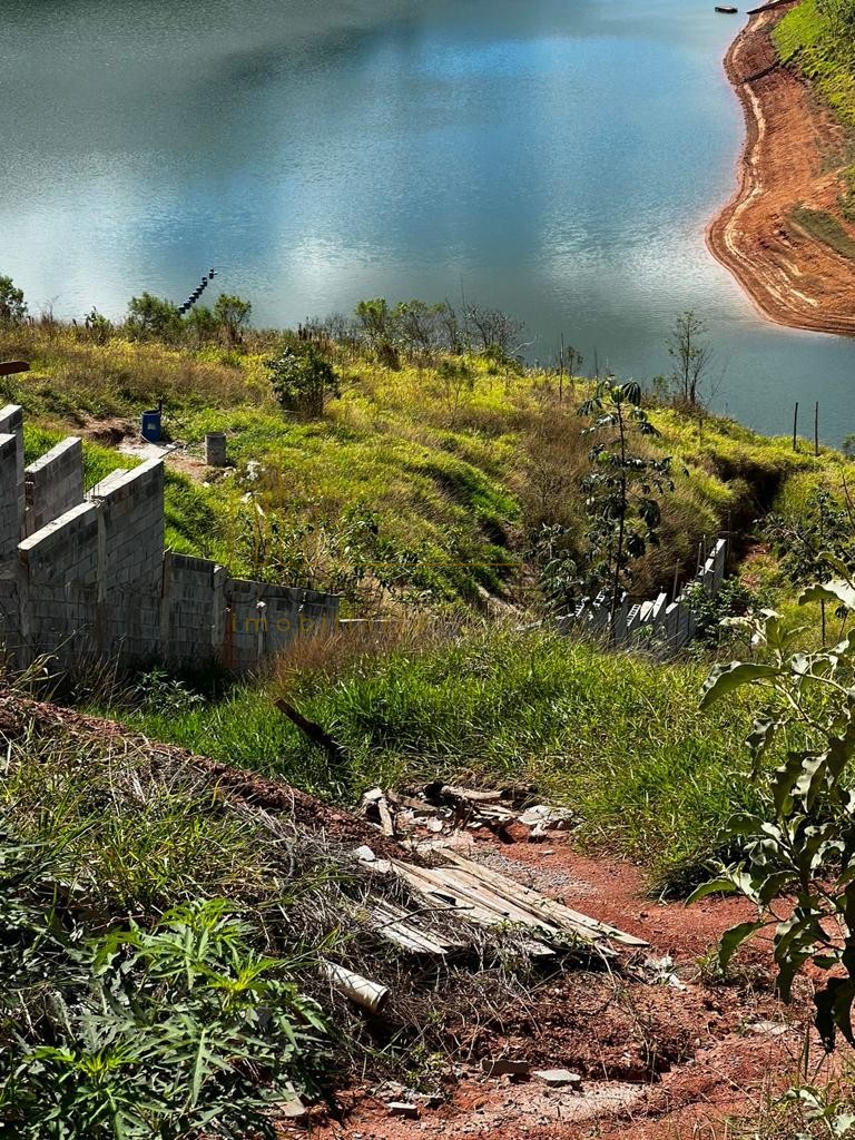 Terreno a Venda no Condomínio Águas de Igaratá