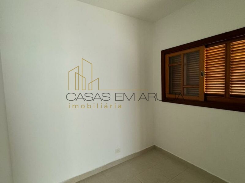 Casa para Locação no Condomínio Arujá 5 - 4 Dormitórios - KAR-00113