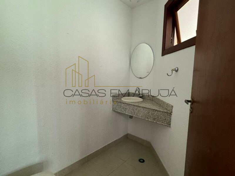 Casa para Locação no Condomínio Arujá 5 - 4 Dormitórios - KAR-00113