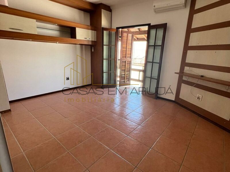 Casa para Locação no Condomínio Arujá 5 - 3 Suites - KAR-00114