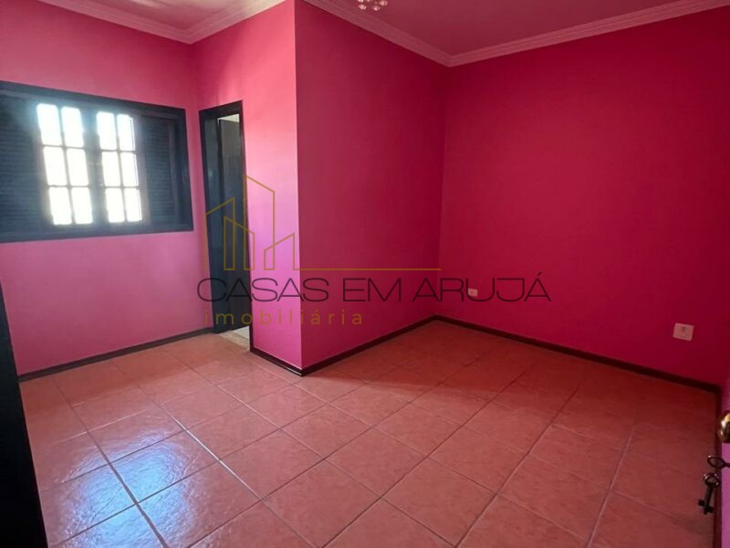 Casa para Locação no Condomínio Arujá 5 - 3 Suites - KAR-00114