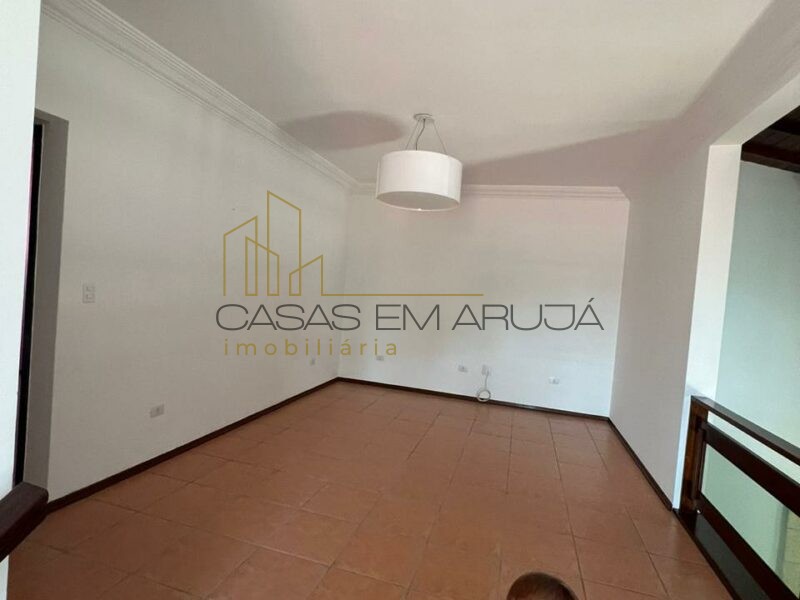 Casa para Locação no Condomínio Arujá 5 - 3 Suites - KAR-00114