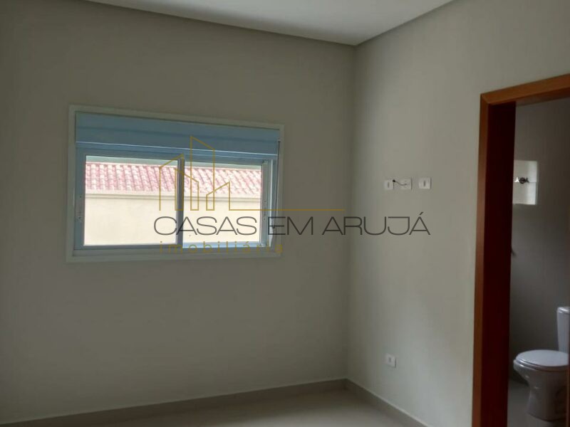 Casa a Venda no Condomínio Hills 3 - 3 Suites - CEA-00117