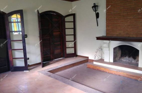 Casa a venda no Condomínio Arujazinho IV - CEA 00140