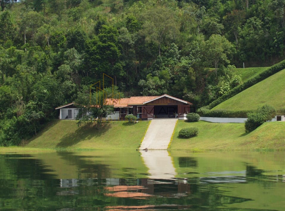 Casa a Venda em Igaratá