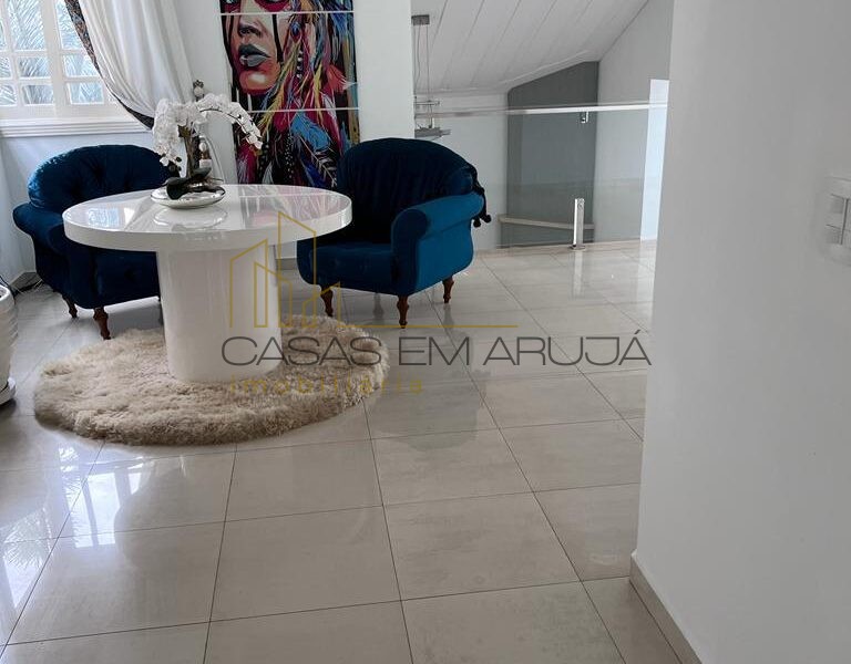 Casa a Venda no Condominio Arujá 5 - 4 Suítes - CEA 00187