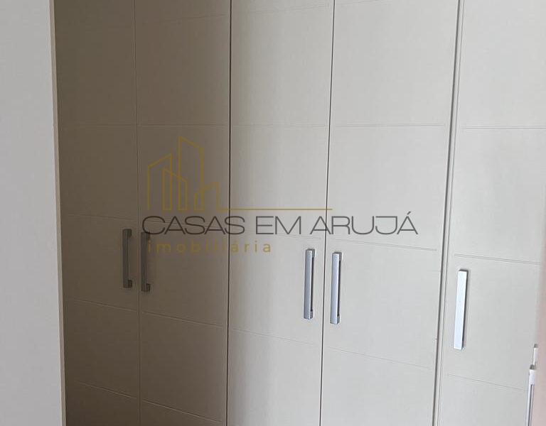 Casa a Venda no Condominio Arujá 5 - 4 Suítes - CEA 00187